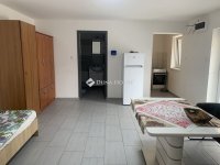 Eladó családi ház, Vecsésen 299.9 M Ft, 1 szobás