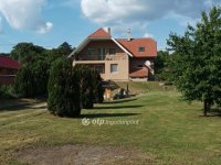 Eladó családi ház, Fehérvárcsurgón 143.5 M Ft, 1+3 szobás