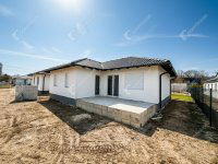 Eladó családi ház, Székesfehérvárott 109 M Ft, 4 szobás