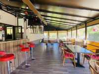 Eladó üzlethelyiség, Leányfaluban 365 M Ft