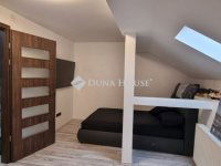 Eladó családi ház, XV. kerületben 199.9 M Ft, 7 szobás