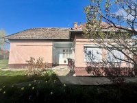 Eladó családi ház, Jászapátiban 8.5 M Ft, 2 szobás