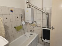 Eladó családi ház, Pécsett 39.99 M Ft, 3 szobás