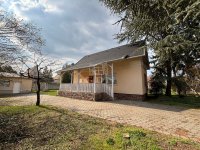 Eladó családi ház, Komáromban 64 M Ft, 3+1 szobás