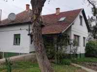 Eladó családi ház, Tiszaföldváron 42 M Ft, 4 szobás