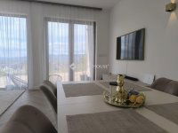 Eladó családi ház, Vácon 159.9 M Ft, 5 szobás