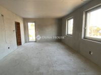 Eladó téglalakás, Dunaharasztin 94.785 M Ft, 2 szobás