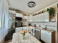 Eladó téglalakás, Nyíregyházán 49.99 M Ft, 2+2 szobás