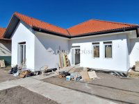 Eladó családi ház, Budakalászon 219 M Ft, 4 szobás