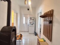 Eladó családi ház, Újszászon 30 M Ft, 3 szobás