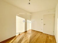 Eladó téglalakás, III. kerületben 104.9 M Ft, 2 szobás