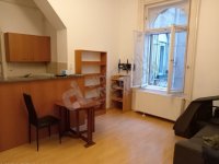 Kiadó téglalakás, albérlet, VIII. kerületben, Szentkirályi utcában