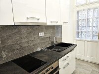 Eladó téglalakás, VI. kerületben 79.9 M Ft, 2 szobás