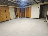 Eladó üzlethelyiség, VI. kerületben 75 M Ft, 6 szobás