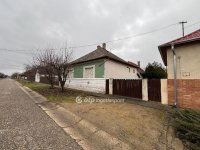 Eladó családi ház, Kisvárdán 30 M Ft, 2 szobás