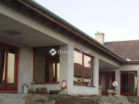 Eladó családi ház, Tápiószecsőn 69.9 M Ft, 7 szobás