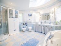 Eladó családi ház, II. kerületben 455 M Ft, 6 szobás