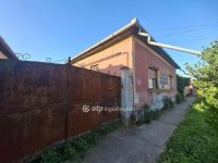 Eladó családi ház, Biharkeresztesen 18 M Ft, 2 szobás