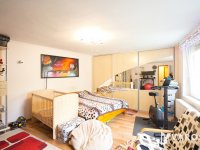 Eladó családi ház, Szegeden 89 M Ft, 3 szobás