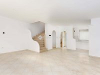 Eladó családi ház, Mosonmagyaróváron 62.99 M Ft, 5 szobás