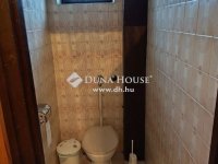 Eladó családi ház, XV. kerületben 110 M Ft, 6 szobás