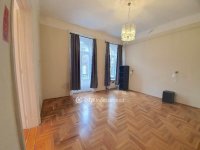 Eladó téglalakás, VI. kerületben 136 M Ft, 5 szobás