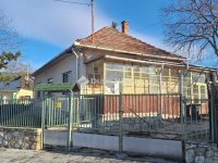 Eladó családi ház, Pátyon 110 M Ft, 2 szobás