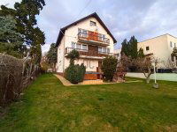 Eladó családi ház, X. kerületben 320 M Ft, 7 szobás