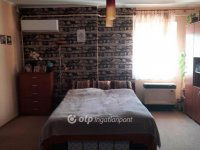 Eladó téglalakás, Pécsett 62.9 M Ft, 3 szobás