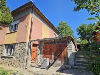 Eladó családi ház, Komlón, Gárdonyi Géza utcában 35.9 M Ft