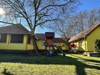 Eladó családi ház, Békéscsabán 155 M Ft, 6+3 szobás