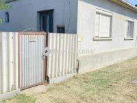 Eladó családi ház, Makón 10.99 M Ft, 2 szobás