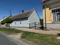 Eladó családi ház, Zalakomáron 11 M Ft, 3 szobás