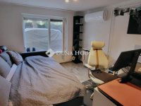 Eladó családi ház, Dunakeszin 179.9 M Ft, 6 szobás