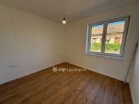 Eladó családi ház, Gyöngyösön 210 M Ft, 5+1 szobás