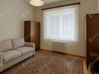 Eladó családi ház, Debrecenben 92 M Ft, 8 szobás