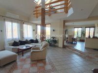 Eladó családi ház, XVII. kerületben 249 M Ft, 9 szobás