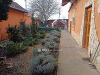 Eladó családi ház, Csongrádon 125 M Ft, 6+1 szobás