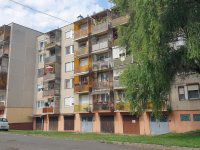 Eladó panellakás, Ózdon 13.5 M Ft, 2 szobás