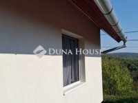 Eladó családi ház, Pécsett 79.9 M Ft, 3 szobás
