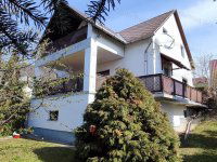 Eladó családi ház, Balatonfüreden 159.9 M Ft, 7 szobás