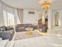 Eladó családi ház, Gyálon 299 M Ft, 7 szobás