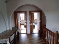 Eladó családi ház, Kemencén 230 M Ft, 3 szobás