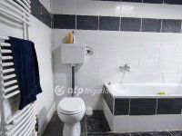 Eladó családi ház, Újszászon 15.9 M Ft, 3 szobás