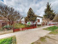 Eladó családi ház, Gesztelyben 9.9 M Ft, 2 szobás