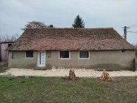 Eladó családi ház, Rádfalván 13.8 M Ft, 2 szobás