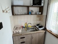 Eladó családi ház, Zánkán 99 M Ft, 8 szobás