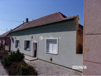 Eladó üzlethelyiség, Pécsett, Bethlen Gábor utcában 21.25 M Ft