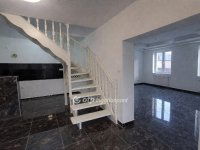 Eladó családi ház, Ercsiben 94.9 M Ft, 5 szobás