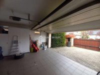 Eladó családi ház, Vecsésen 198.9 M Ft, 6 szobás